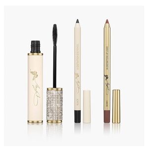 Makeup Set - Dolly Parton makeup bundle